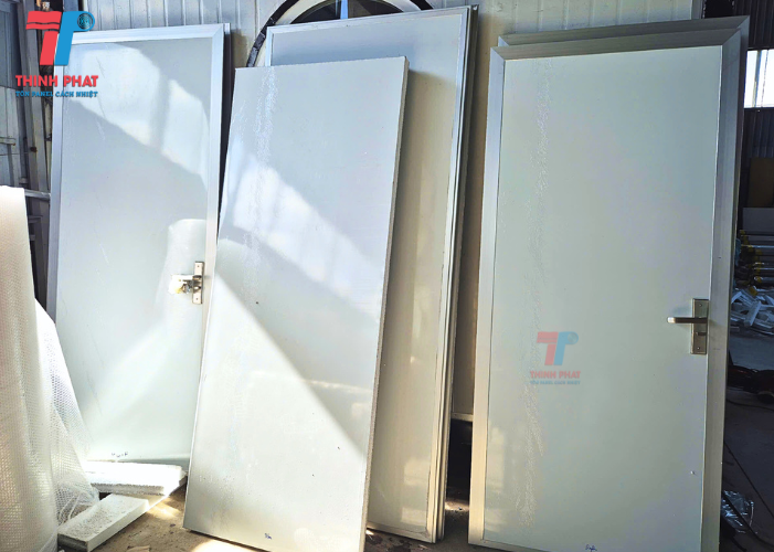 cua-di-1-canh-panel-9 cửa đi 1 cánh panel 2