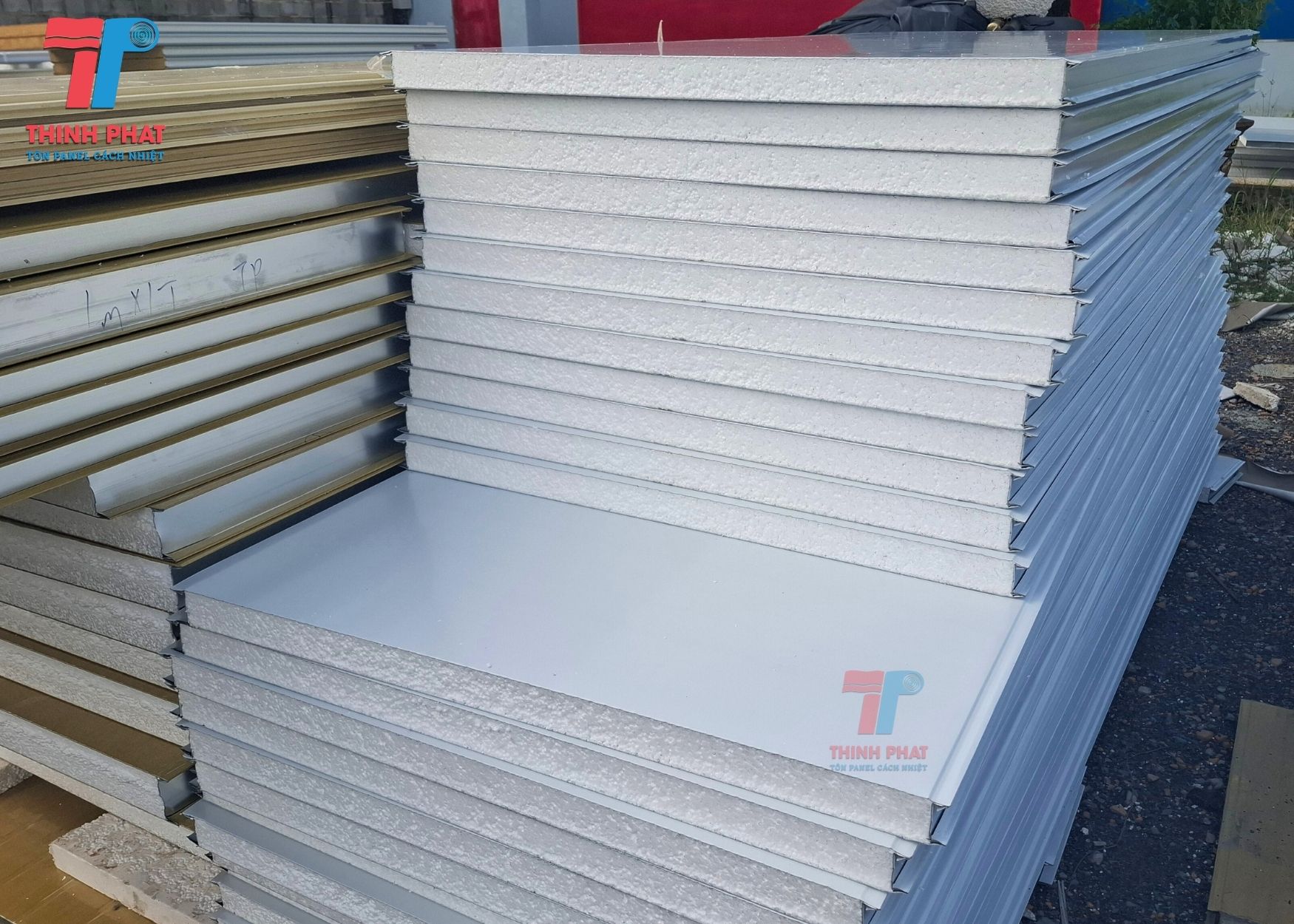 gia-vach-panel-eps-3-11551415-05fd-41dc-bb76-73c4d6fba8b5 giá vách panel eps 2