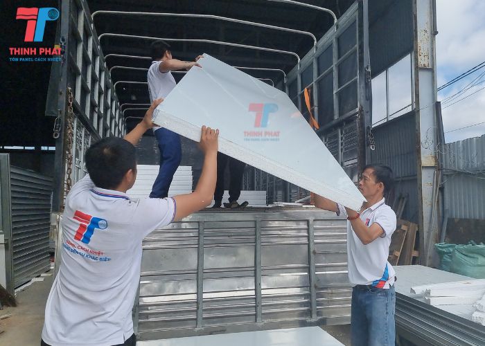 nha-tien-che-vach-panel-7 nhà tiền chế vách panel 8