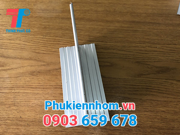 phu-kien-nhom-phong-sach-tai-binh-duong-18