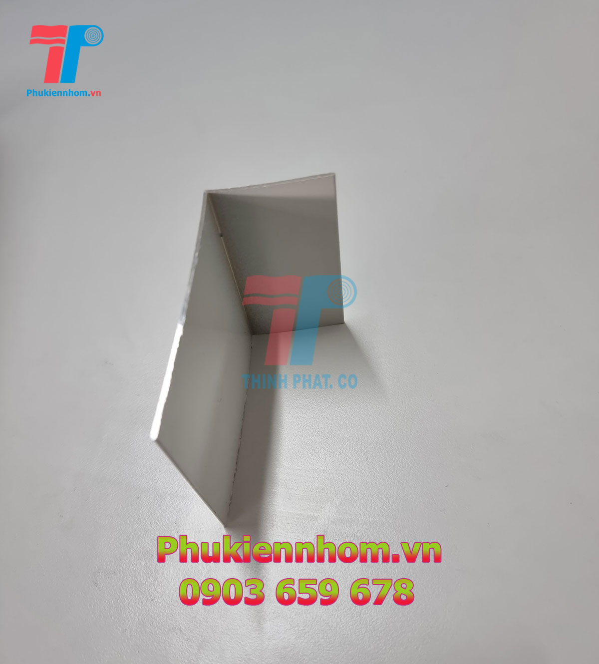 phu-kien-nhom-thi-cong-tran-panel-26