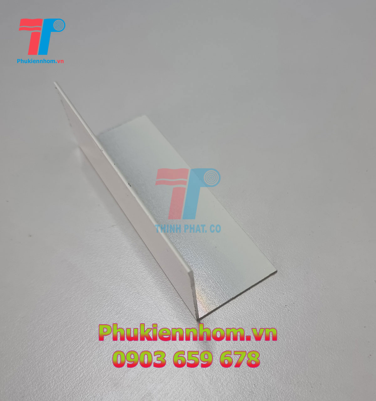 phu-kien-nhom-thi-cong-tran-panel-29