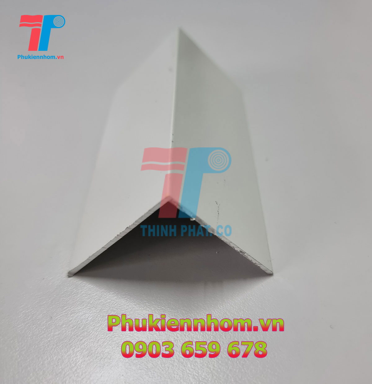 phu-kien-nhom-thi-cong-tran-panel-3