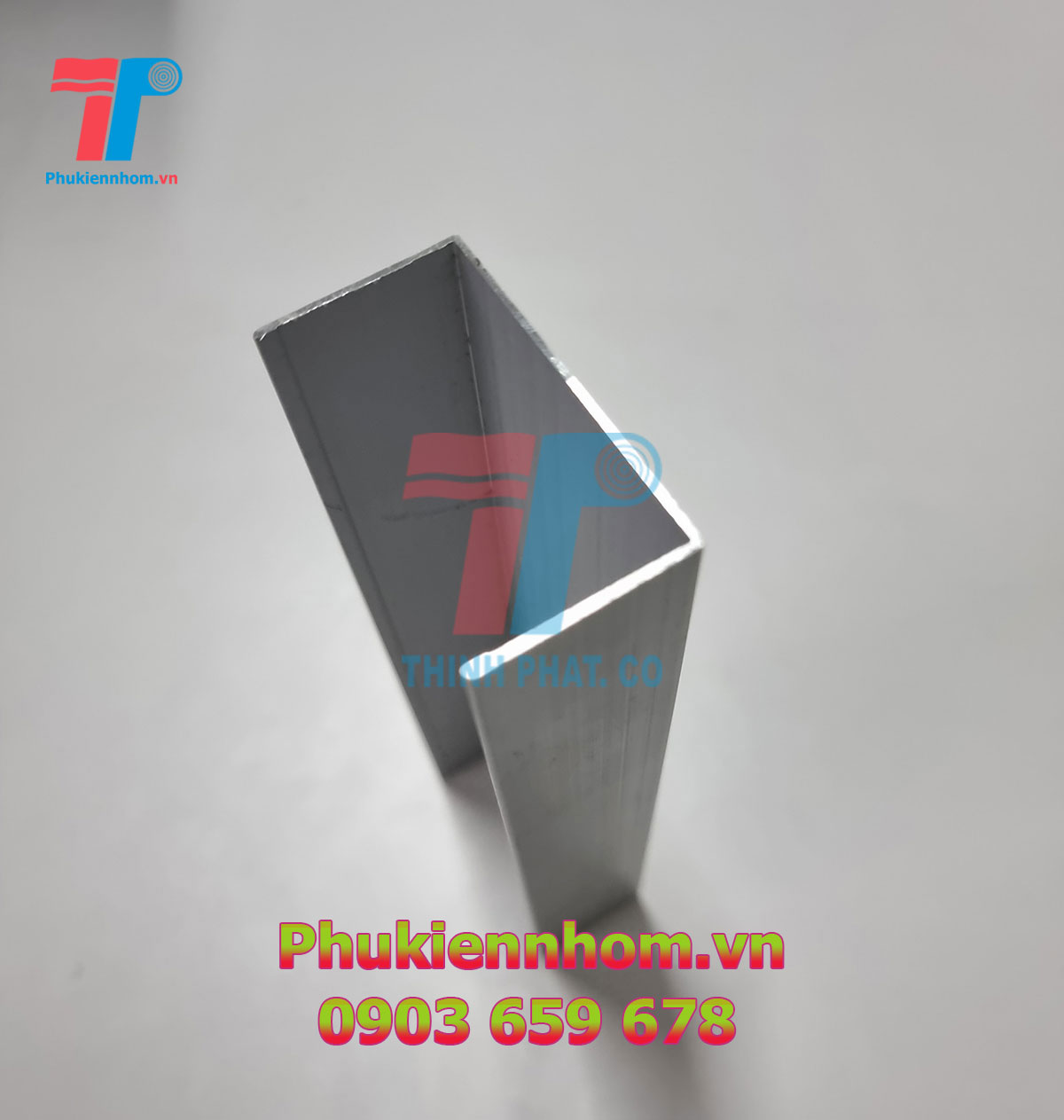 phu-kien-nhom-thi-cong-tran-panel-8