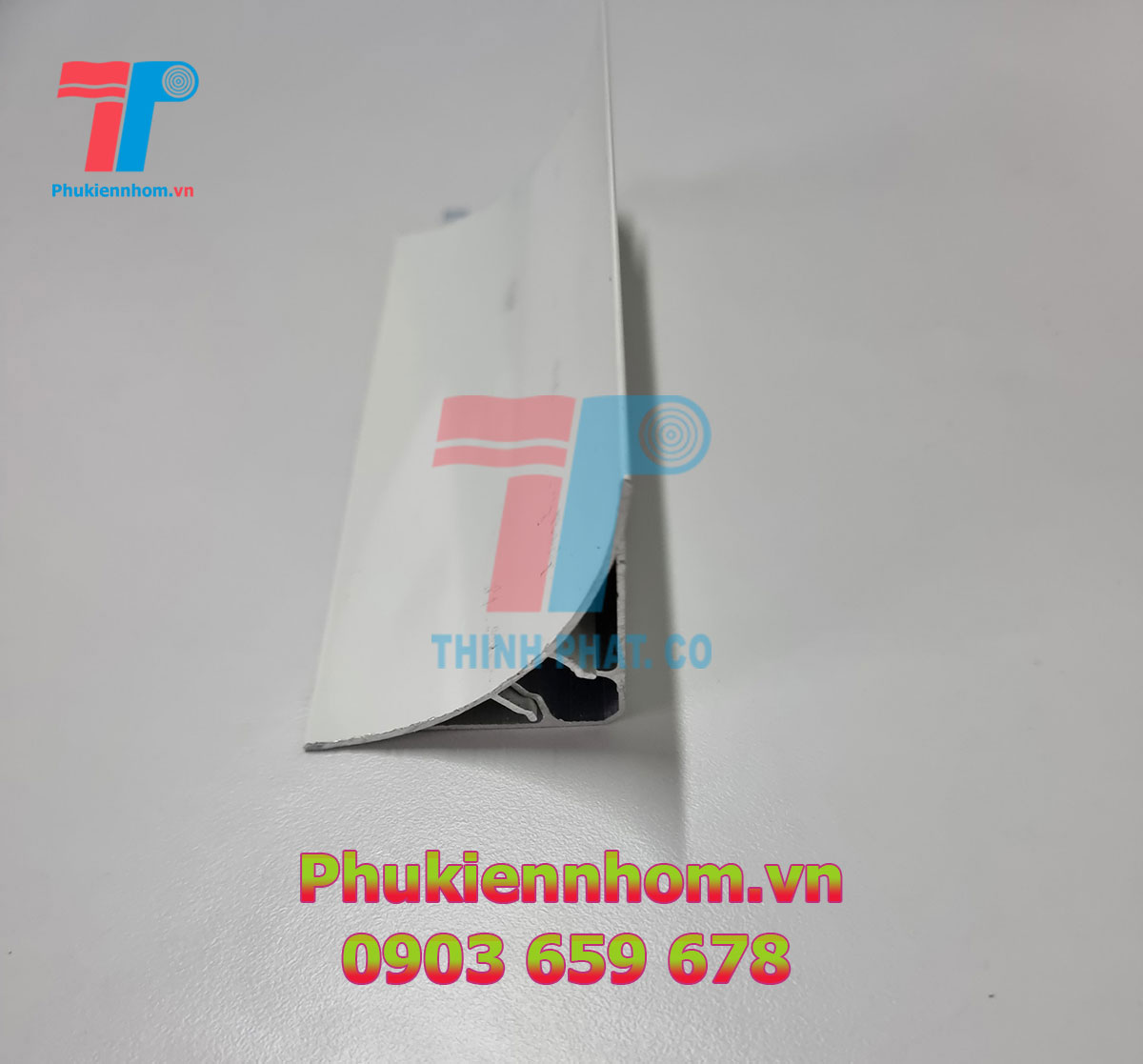 phu-kien-nhom-thi-cong-tran-panel-9