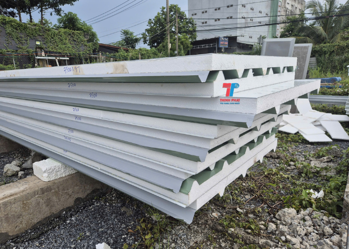 tam-cach-nhiet-mai-ton-10 tấm cách nhiệt mái tôn