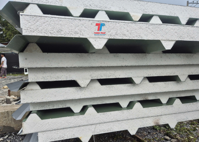 tam-cach-nhiet-mai-ton-5 tấm cách nhiệt mái tôn