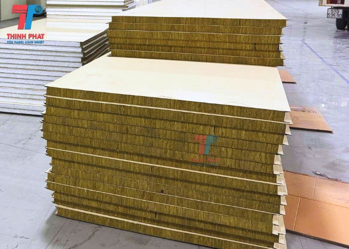 tam-panel-cach-nhiet-4 tấm panel cách nhiệt 4