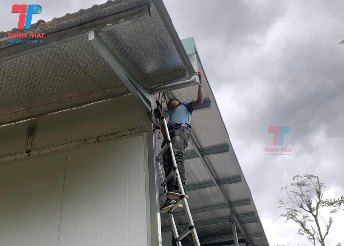 ton-mat-3-lop-8 tôn mát 3 lớp 10
