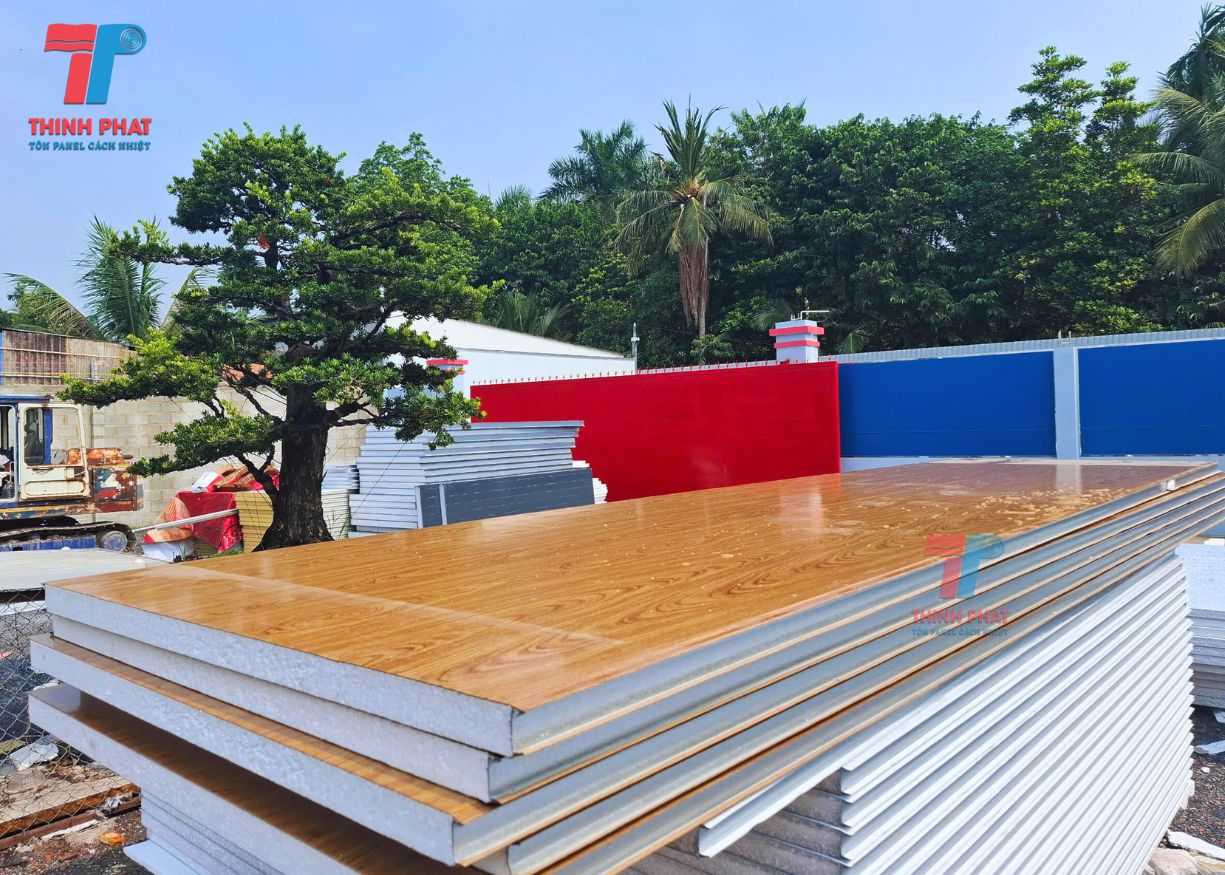 ton-panel-gia-go-6 tôn panel giả gỗ 6