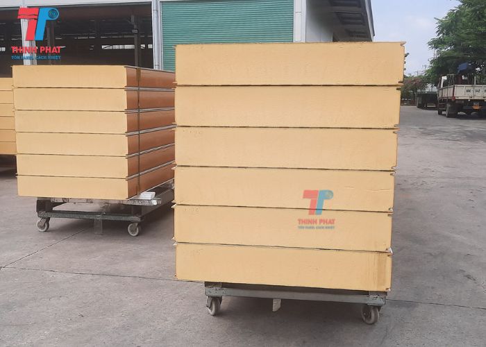 tran-panel-cach-nhiet-5 trần panel cách nhiệt 5