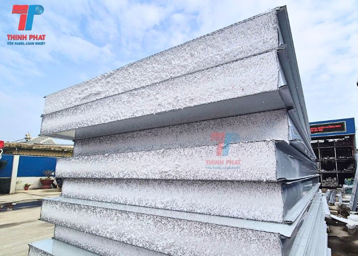 tuong-panel-cach-nhiet-2 tường panel cách nhiệt 2