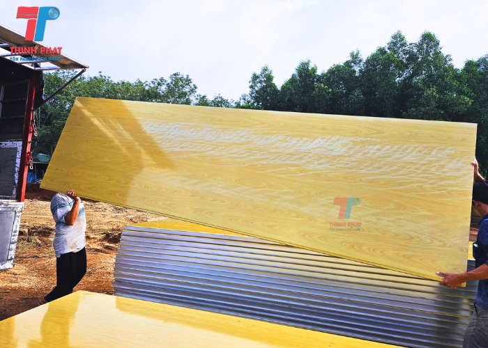 vach-panel-mau-van-go-4 vách panel màu vân gỗ 3